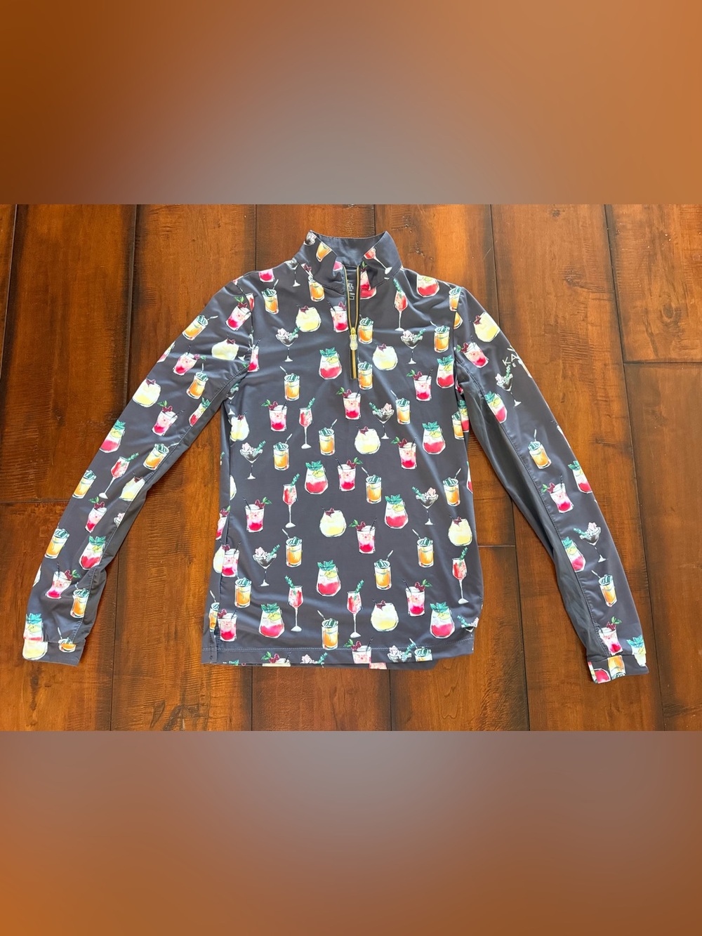 Kastel Denmark 🇩🇰 Women's Gray Cocktail-Print Quarter-Zip Pullover
